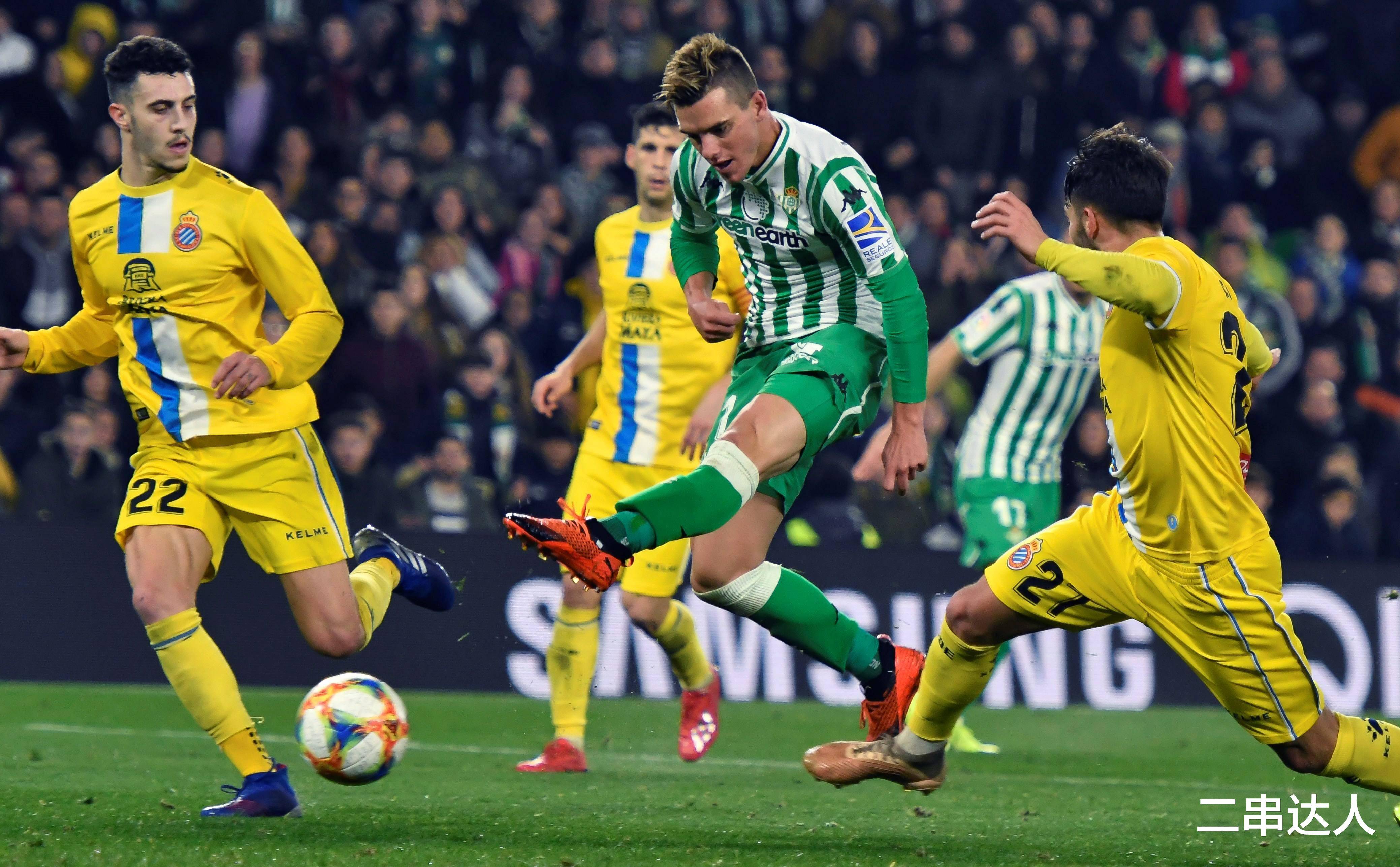 威尼斯人官网 -包含比利亚雷亚尔转会期扳平良机，志在荷甲名次提升，底气十足，赛季目标并未改变的词条