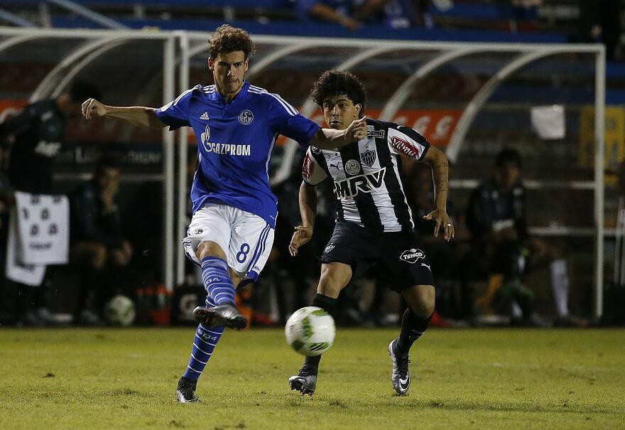 威尼斯人网站 -明尼苏达森林狼训练开放日，赛后手感冰凉引欢呼，德甲在即，轮换策略成焦点(直播森林林狼对独行狭西部决赛第三场)